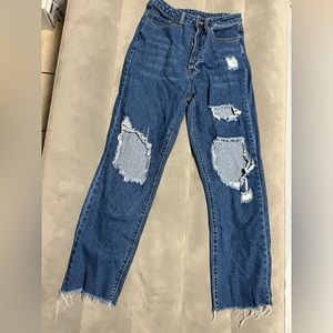 Baggy ripped jeans size medium